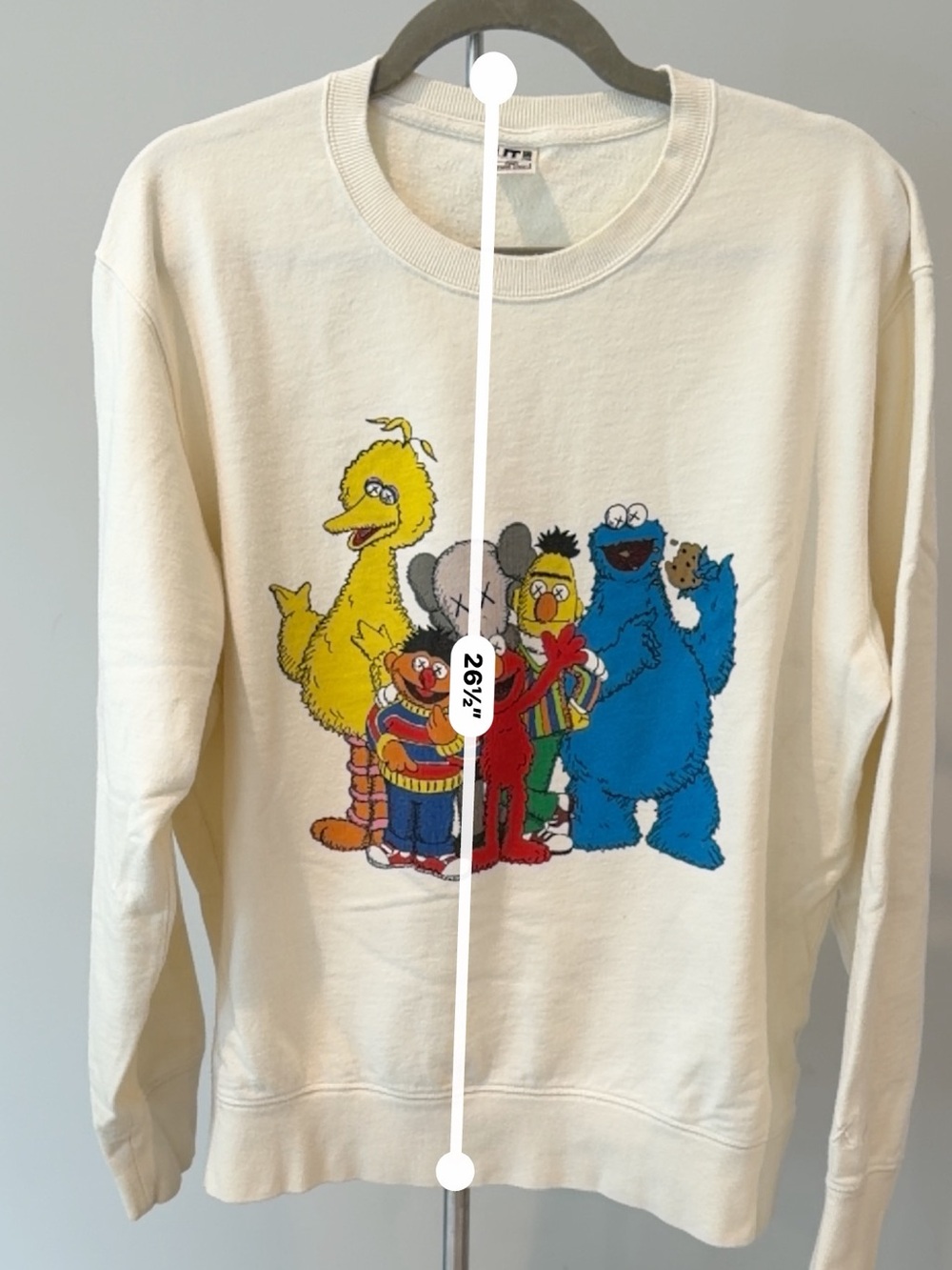 KAWS x Uniqlo x Sesame Street Group #2 Sweatshirt 2018 Y2K unisex large L - Picture 9 of 10